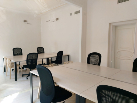 Coworking Ufficio 8 persone Milano Elegante